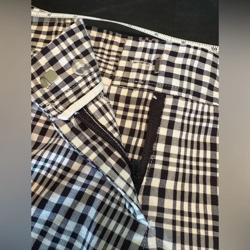 The Limited Black and White Checkered Women's Shorts size 10